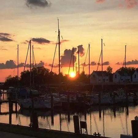 Am Yachthafen In Peenemunde